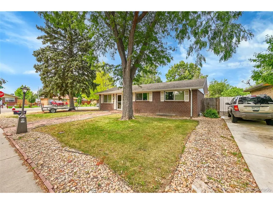 405 Elliott St, Longmont, CO 80504 - Image #2