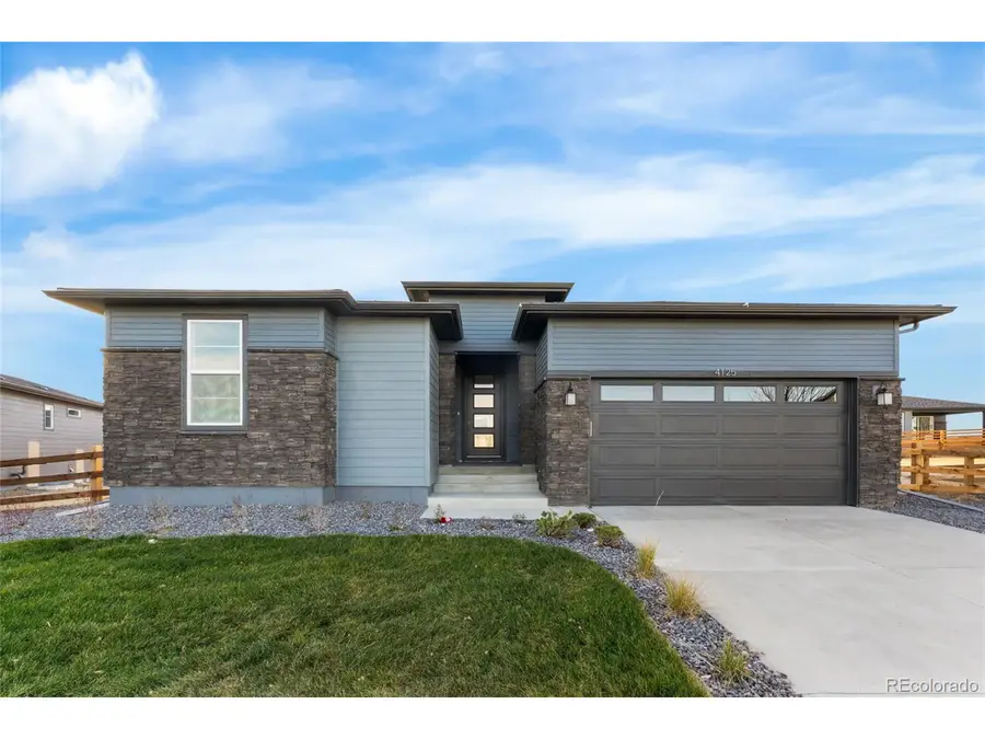 4125 N Duquesne Ct, Aurora, CO 80019 - Image #2