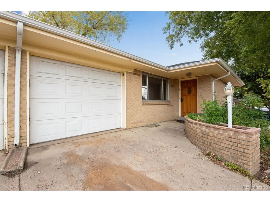 7555 W 69th Pl, Arvada, CO 80003 - #2