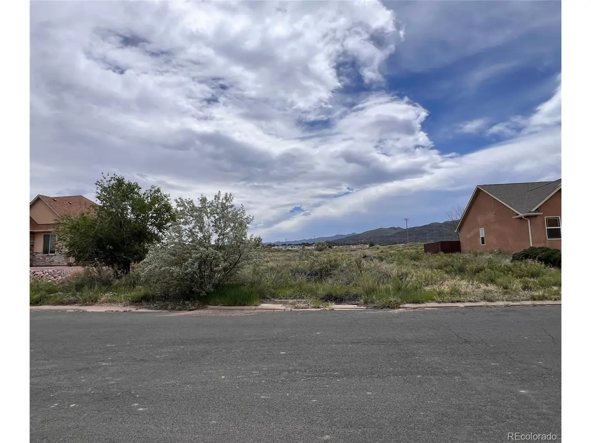 424 Empire Rd, Canon City, CO 81212 - #1