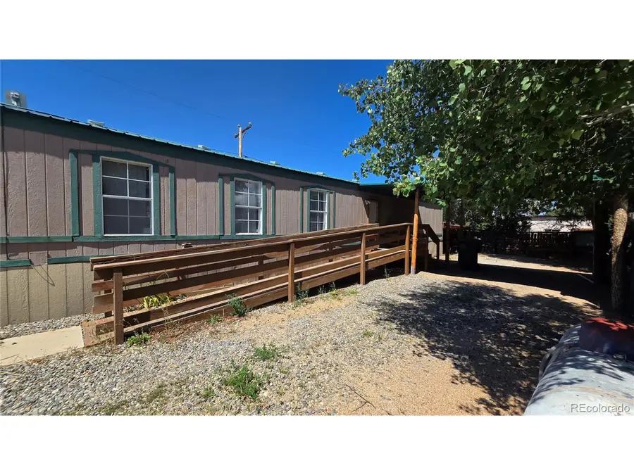 905 Salazar St, San Luis, CO 81152 - Image #2