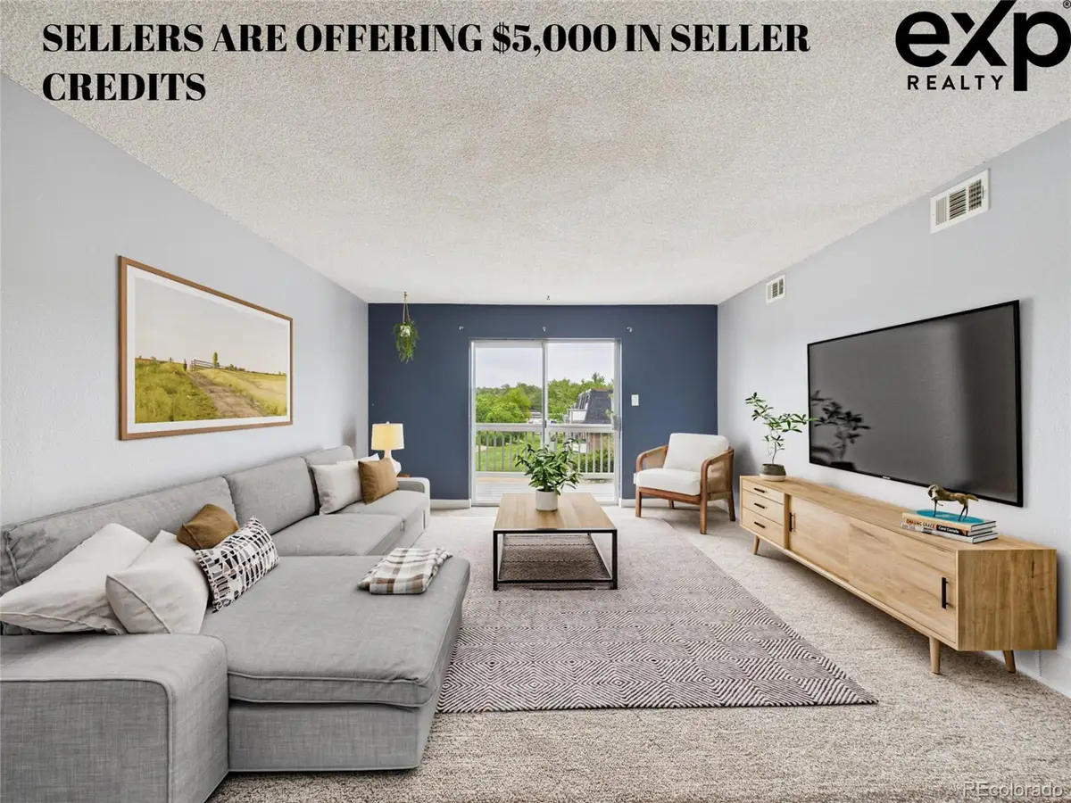 190 E Highline Cir #302, Centennial, CO 80122 - Image #1