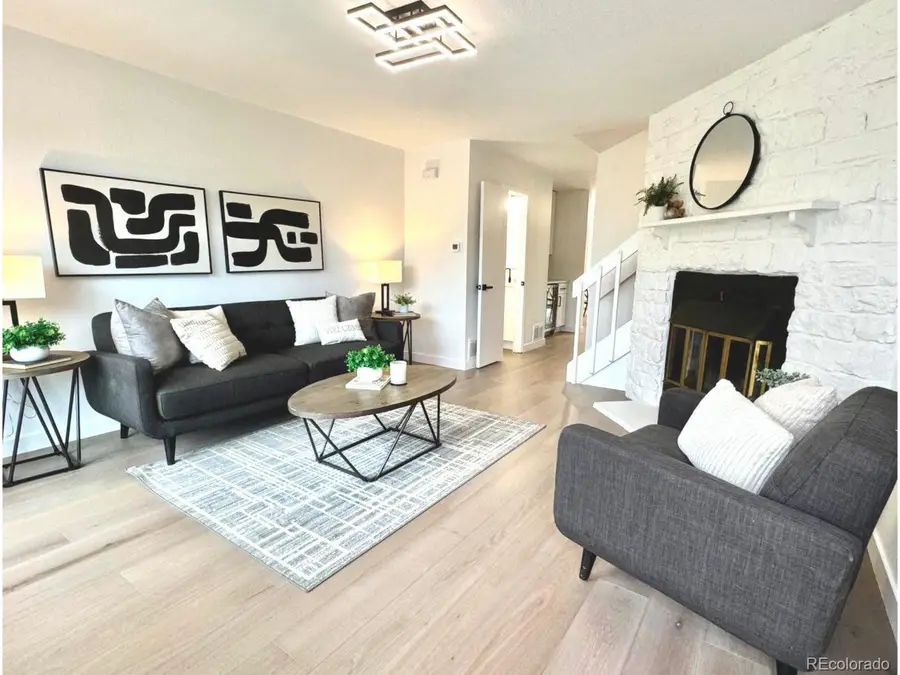 8002 S Columbine Ct, Centennial, CO 80122 - Image #3