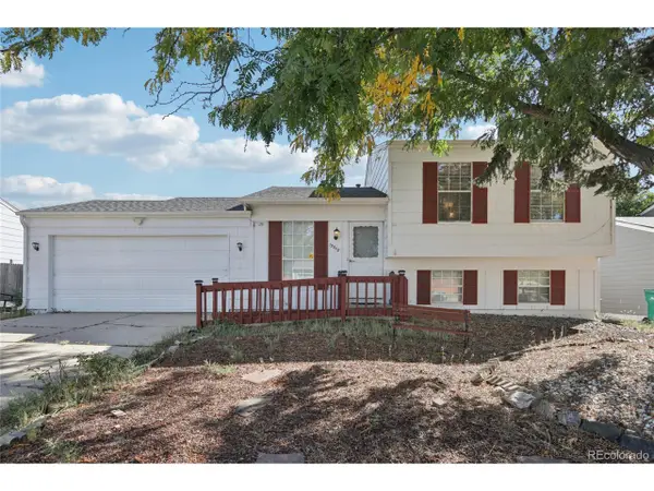 19958 E Batavia Dr, Aurora, CO 80011