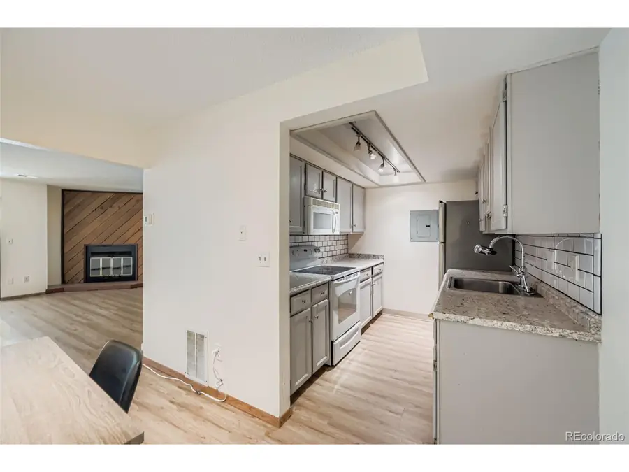 2902 Shadow Creek Dr #204, Boulder, CO 80303 - Image #3