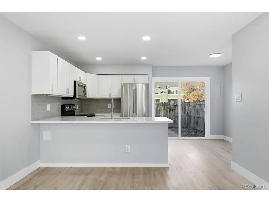 932 S Peoria St, Aurora, CO 80012 - Image #2