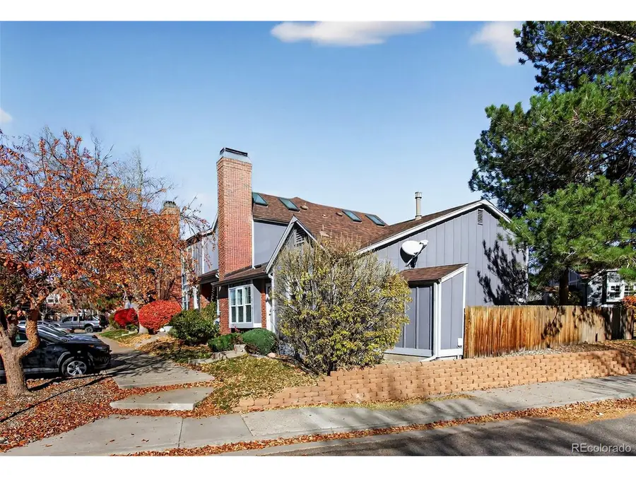 1218 S Flower Cir #C, Lakewood, CO 80232 - Image #3