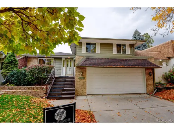 7433 W Cedar Cir, Lakewood, CO 80226