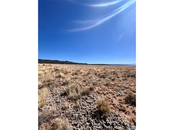 7 10th St, Blanca, CO 81123