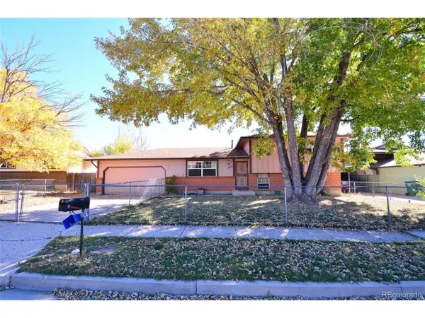 1055 Branding Iron Dr, Colorado Springs, CO 80915