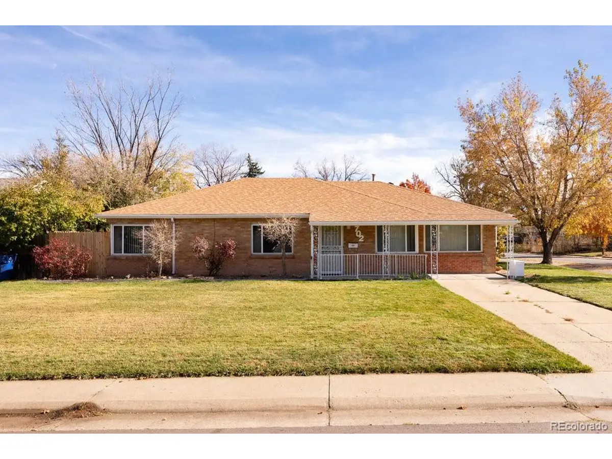 702 Scranton Ct, Aurora, CO 80011 - Image #1