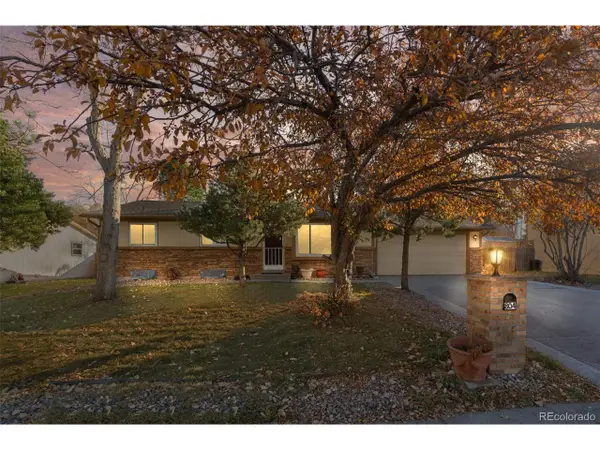 804 Oakwood Dr, Castle Rock, CO 80104