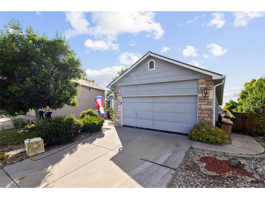 607 Branding Iron Ln, Castle Rock, CO 80104 - Image #2