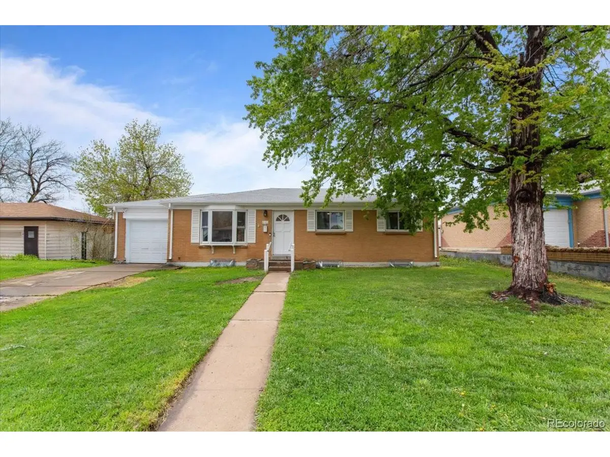 690 W 1st Ave, Broomfield, CO 80020 - Image #1