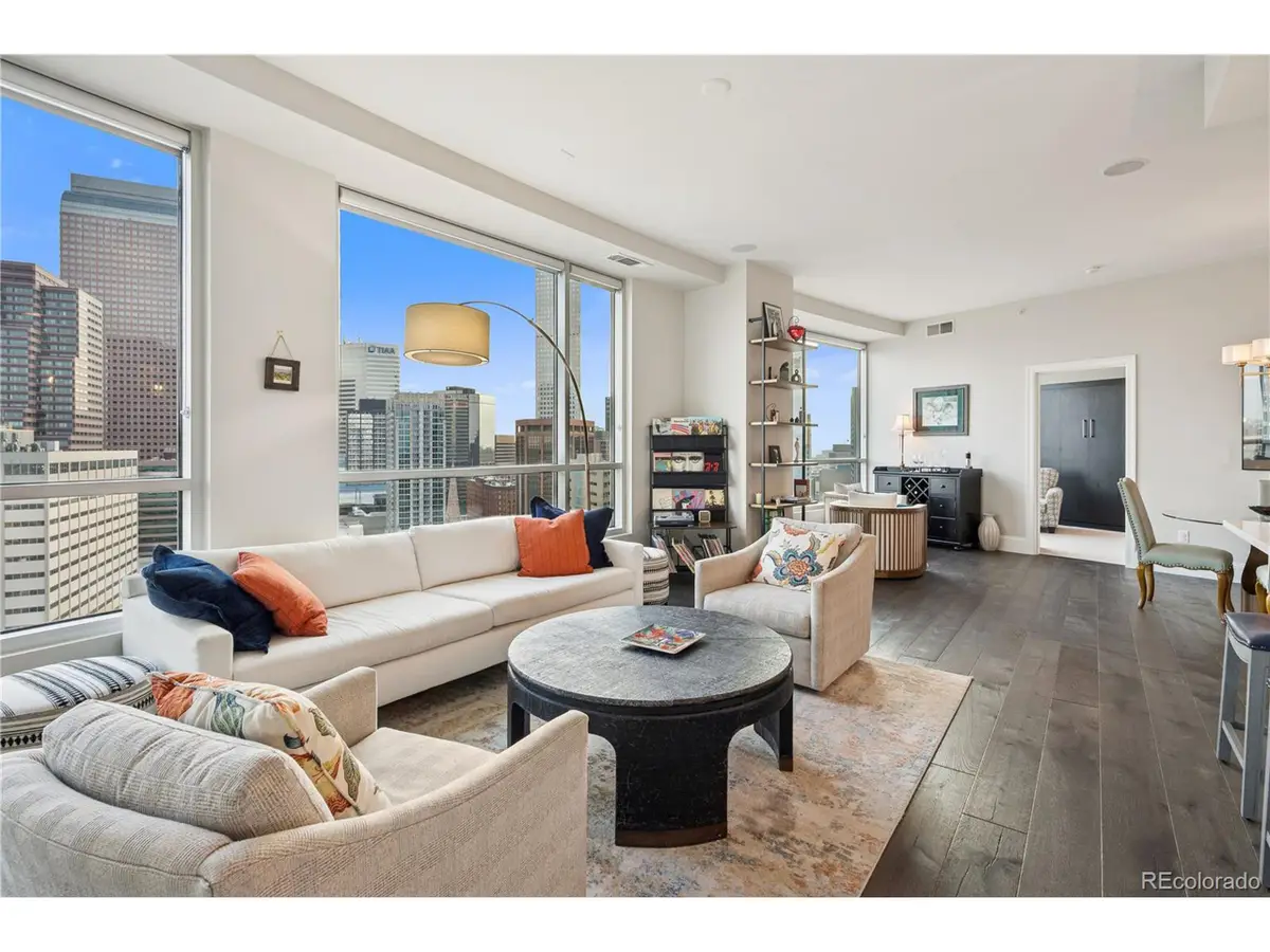 2001 Lincoln St #1810, Denver, CO 80202 - Image #1