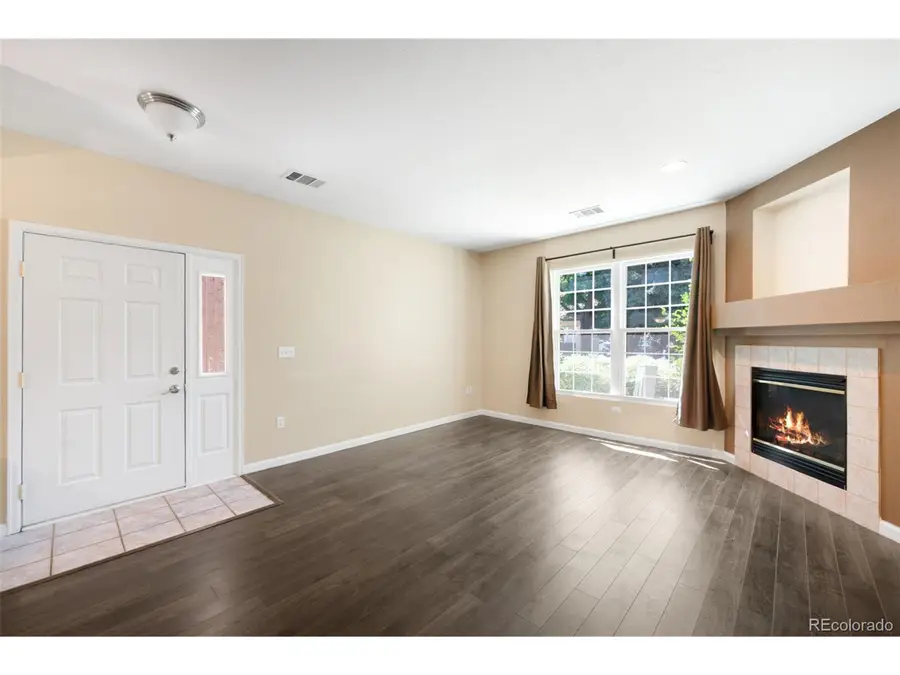 4064 S Carson St #101, Aurora, CO 80014 - Image #2