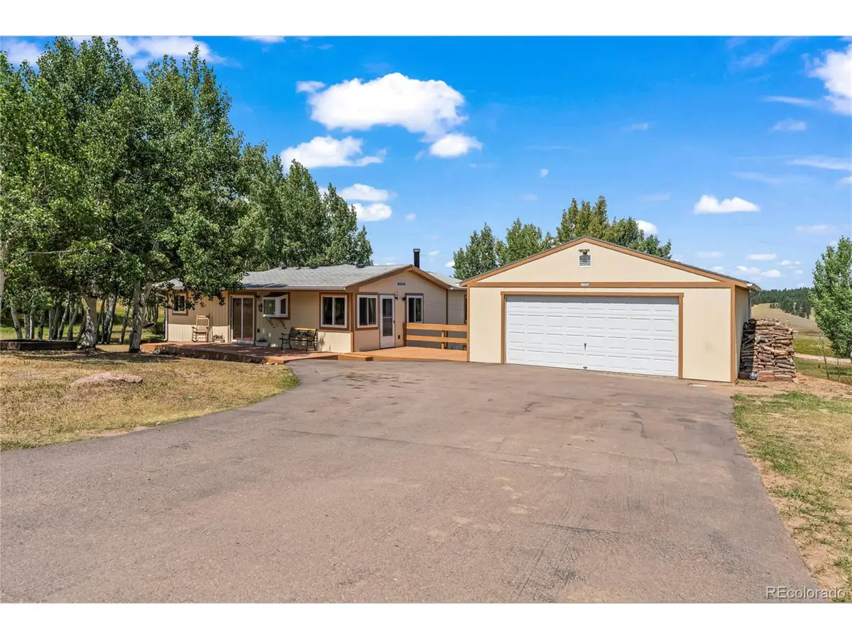 215 Will Scarlet Dr, Divide, CO 80814 - Image #1