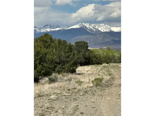 105 Crosstimber Ln, Mosca, CO 81146