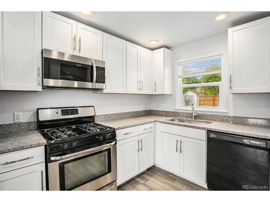 1764 Oswego St, Aurora, CO 80010 - #3