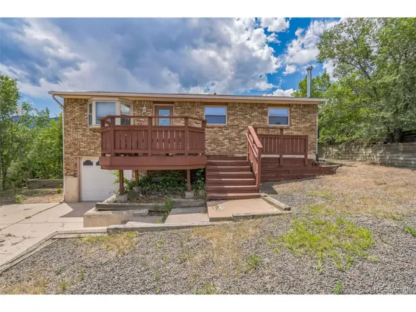 18 Clover Cir, Colorado Springs, CO 80906