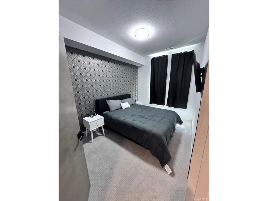 931 33rd St, Denver, CO 80205 - Image #2