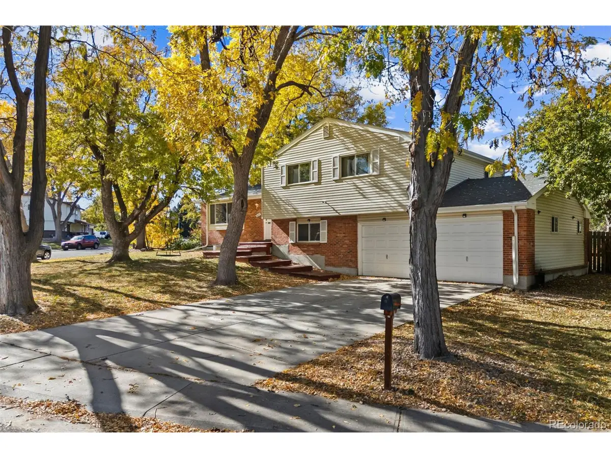 8227 Yarrow Ct, Arvada, CO 80005 - Image #1