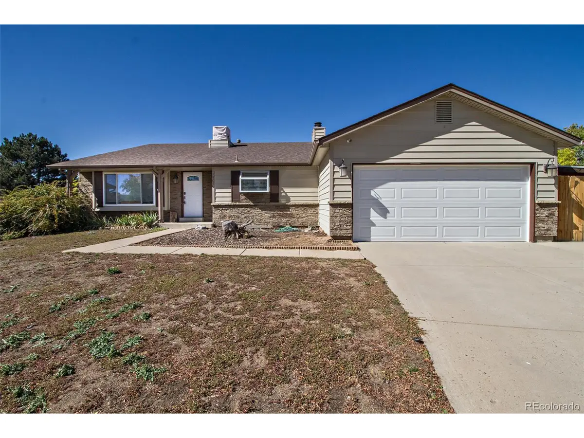18059 E Pacific Pl, Aurora, CO 80013 - Image #1
