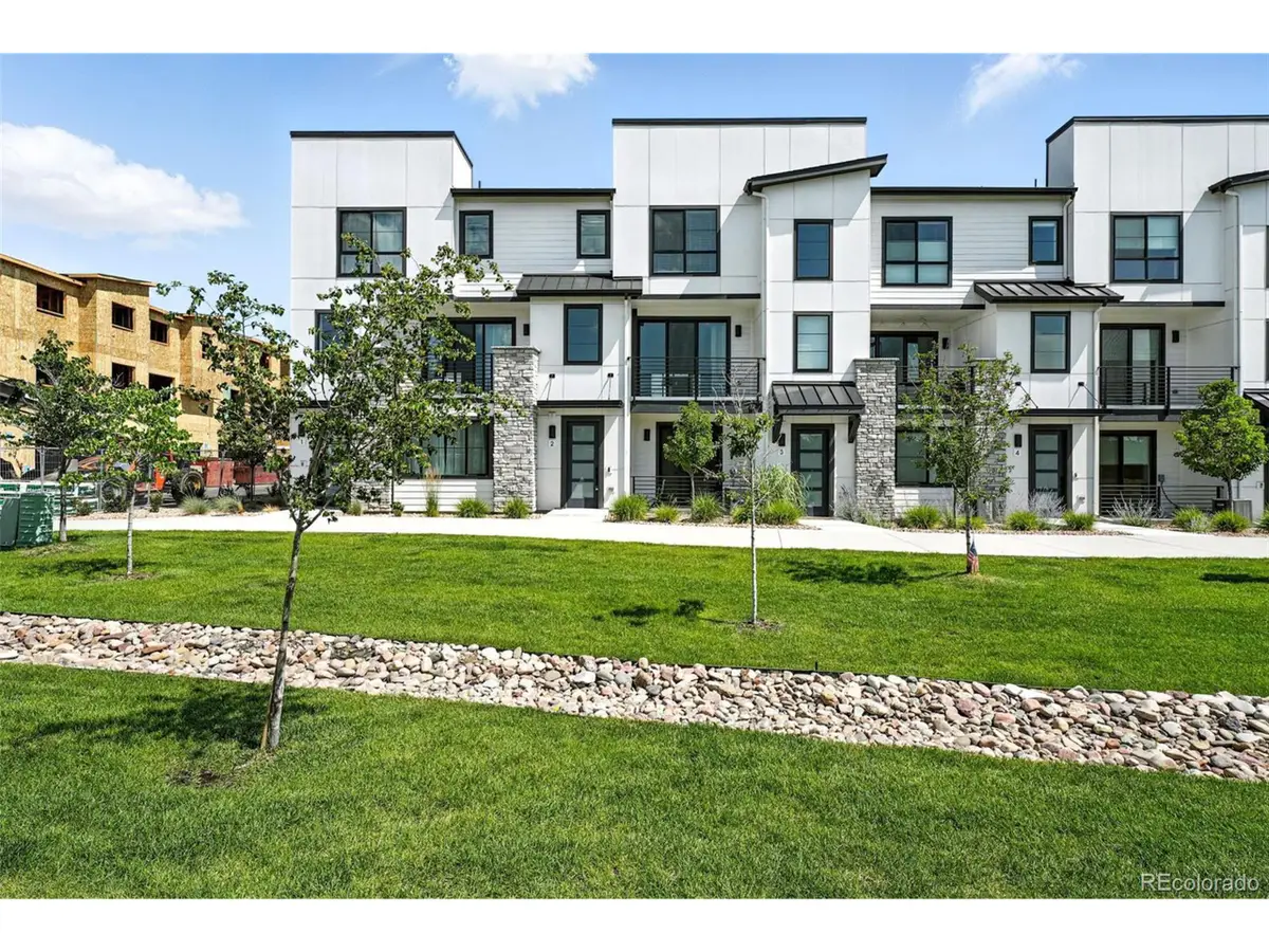 2074 S Holly St #2, Denver, CO 80222 - Image #1