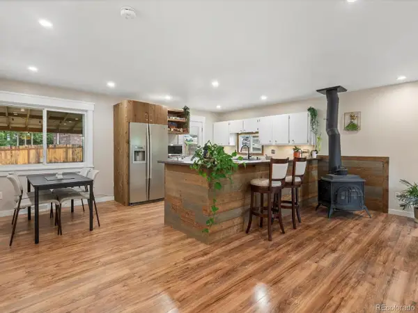 1425 S Welch Cir, Lakewood, CO 80228