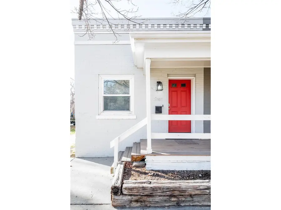 2405 Tremont Pl, Denver, CO 80205 - Image #3