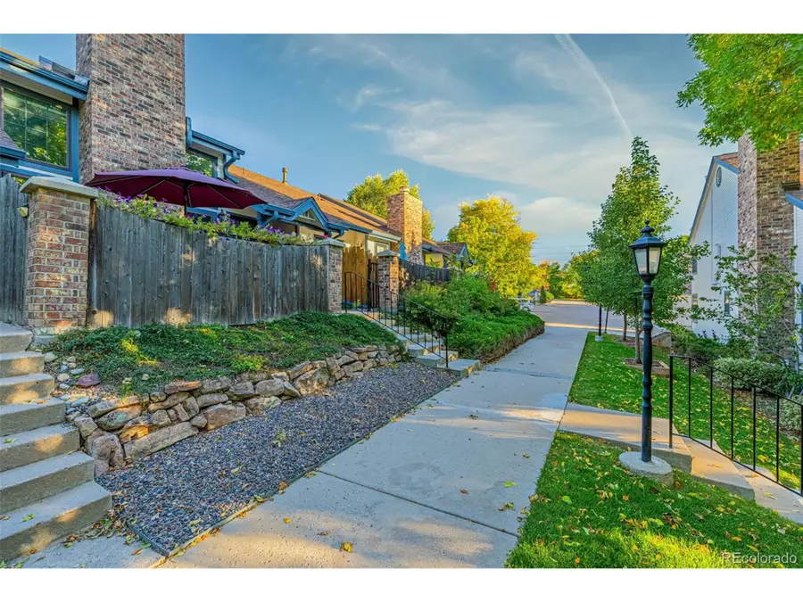 1419 W Lake Ct, Littleton, CO 80120 - Image #2