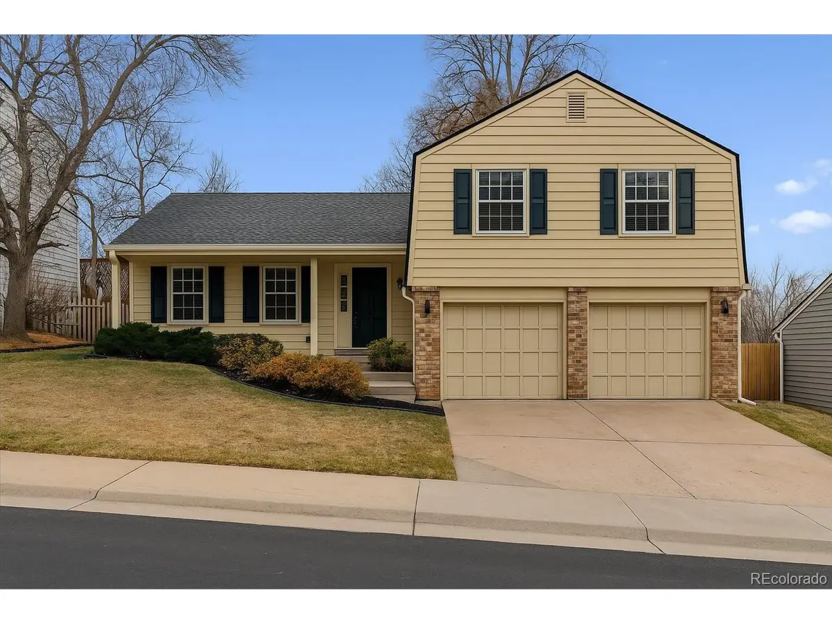 6845 S Locust Ct, Centennial, CO 80112 - Image #1