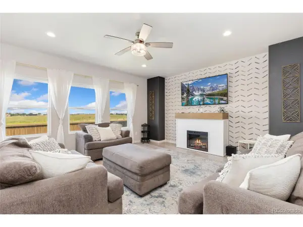 244 Chipeta Way, Lochbuie, CO 80603