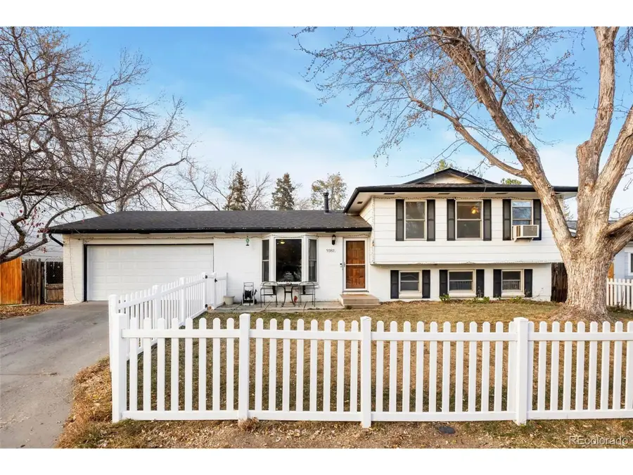 9383 W Columbia Pl, Lakewood, CO 80227 - Image #2