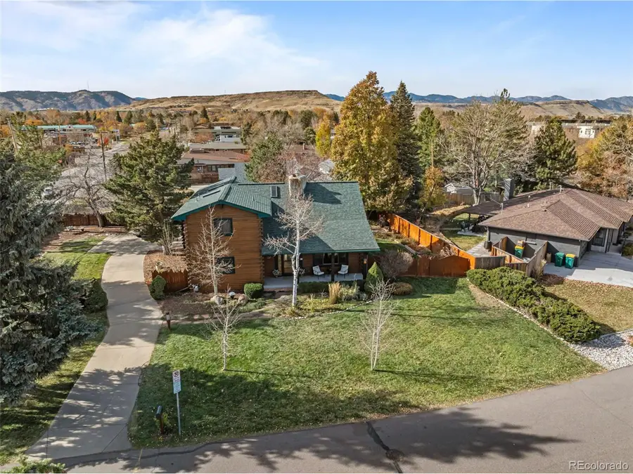 2005 Applewood Dr, Lakewood, CO 80215 - Image #2