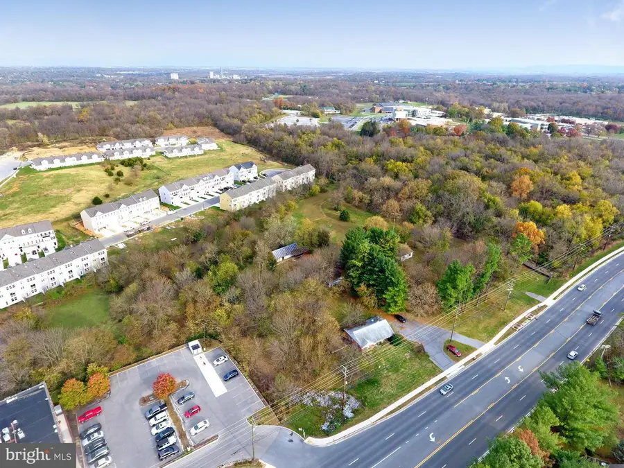 11302 Robinwood Dr, Hagerstown, MD 21742 - Image #3