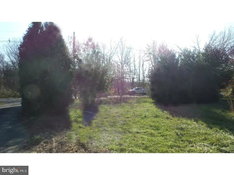 347 Tom Brown Rd, Moorestown, NJ 08057 - Image #3