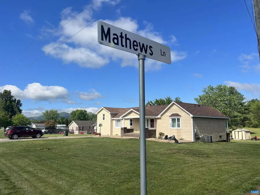 19 Mathews Ln, Lyndhurst, VA 22952 - #2
