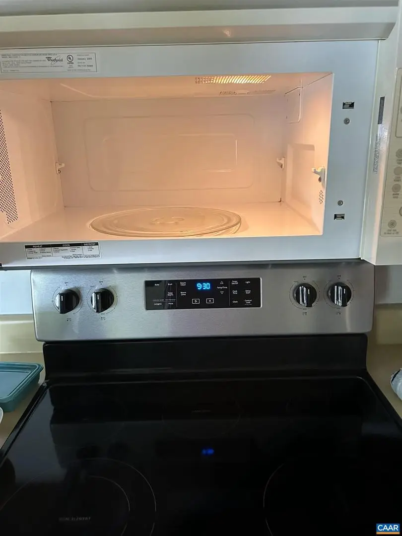 1000 Huntwood Ln, Charlottesville, VA 22901 - Image #2