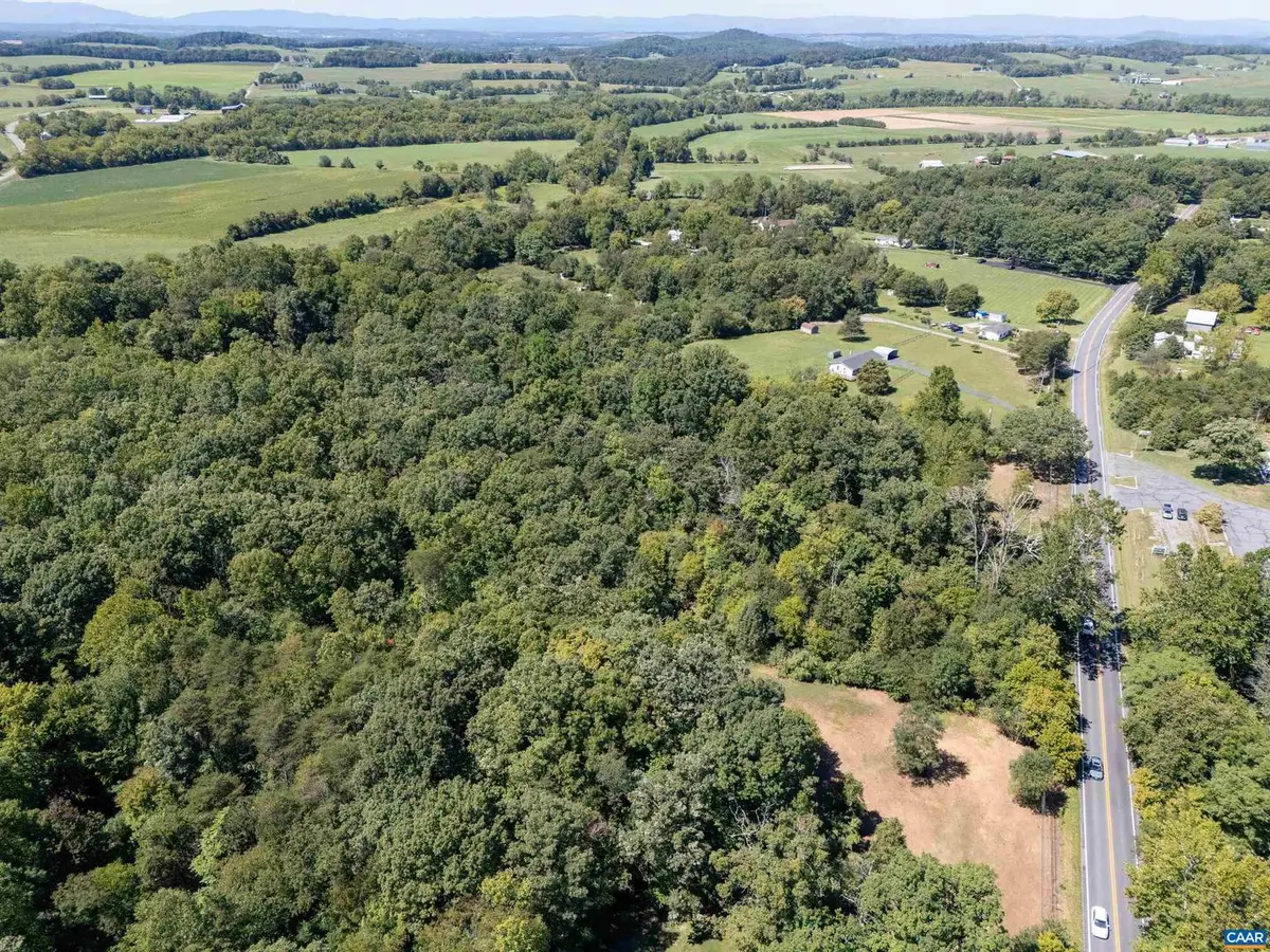 2062 East Side Hwy, Crimora, VA 24431 - Image #1