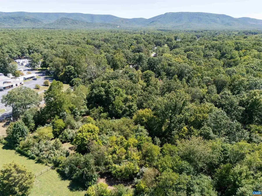 2062 East Side Hwy, Crimora, VA 24431 - Image #2