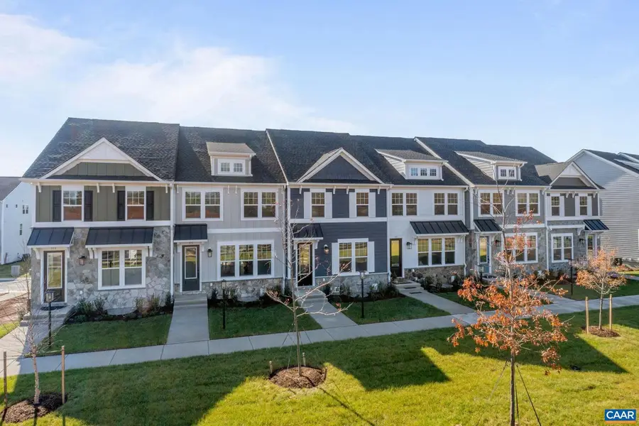 11 Woodburn Rd, Charlottesville, VA 22901 - Image #2