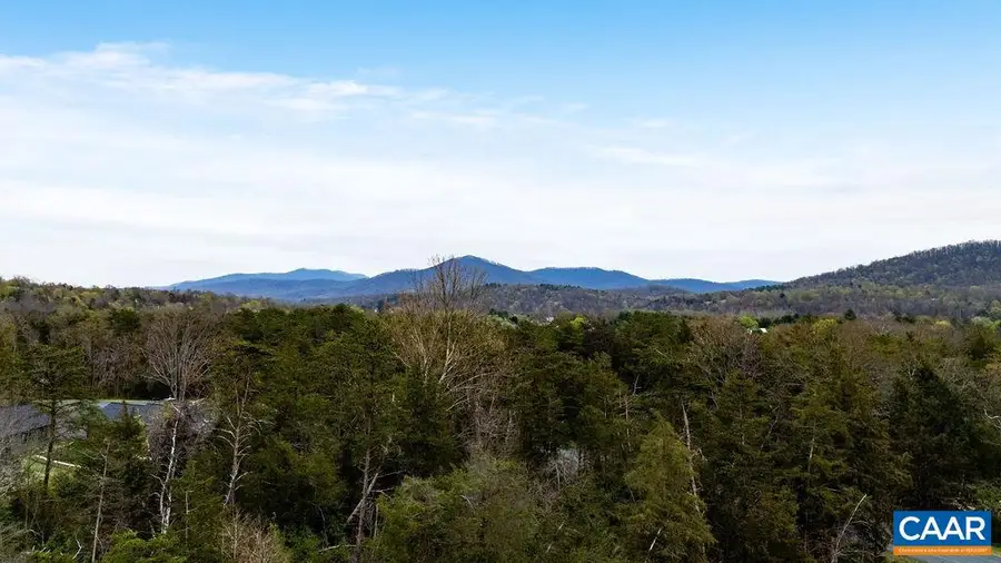 717 Cedar Meadow Dr, Nellysford, VA 22958 - Image #2