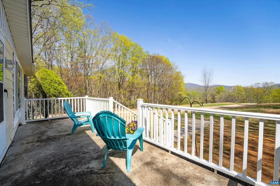 817 Brownings Cv, Shipman, VA 22971 - Image #2