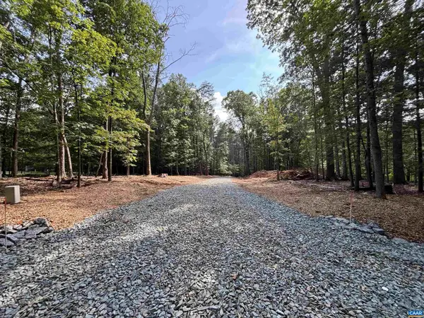 018e7 Garth Gate Ln #018e7, CHARLOTTESVILLE, VA 22901