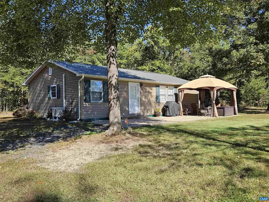 10239 Howardsville Rd, Howardsville, VA 24562 - Image #3