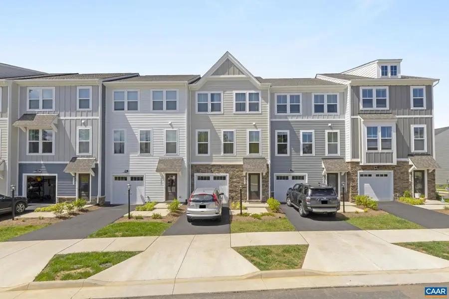 6031 Mccomb St, Crozet, VA 22932 - Image #2