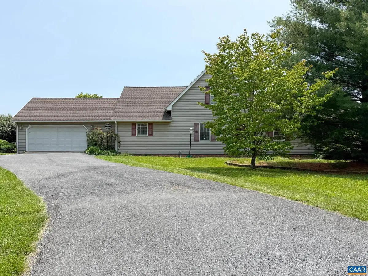 13 Logan Ln, Fishersville, VA 22939 - #1