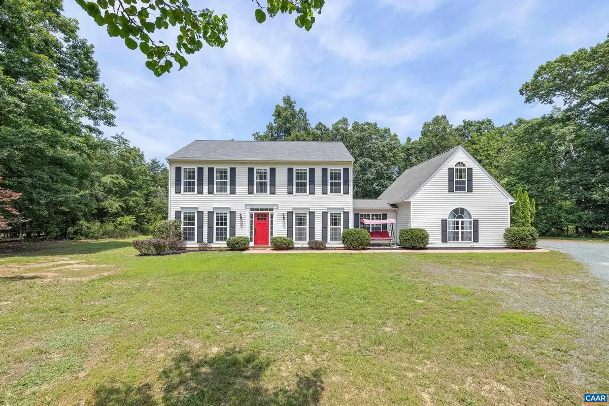 366 Saint Ivy Ave, Troy, VA 22974 - Image #1