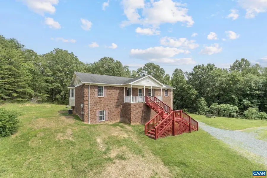 3590 Mountain Hill Rd, Palmyra, VA 22963 - Image #2